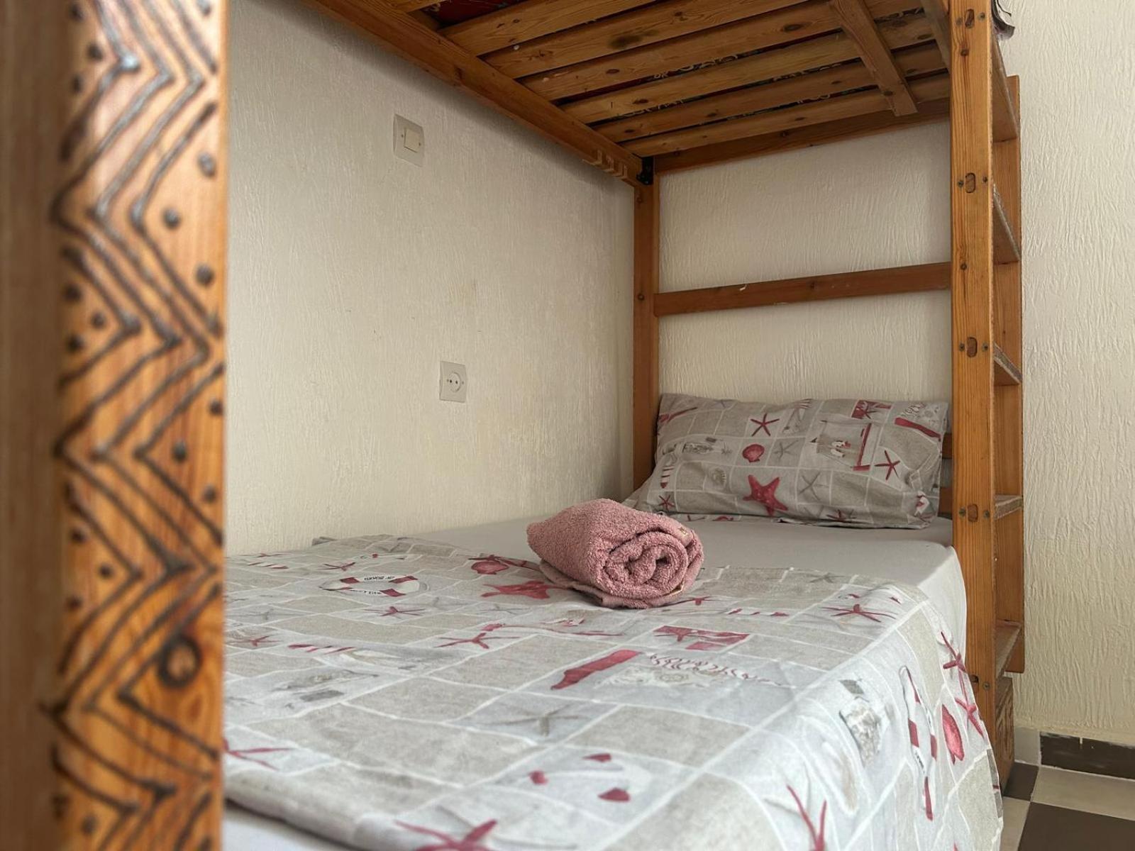 Idriss Tamraght Surfhostel Taghazout Kamer foto